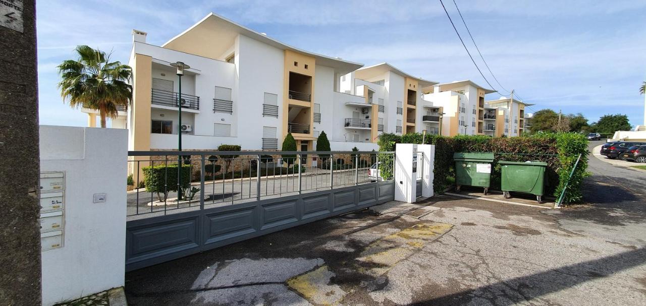 Apartamento Costa Albufeira Luaran gambar