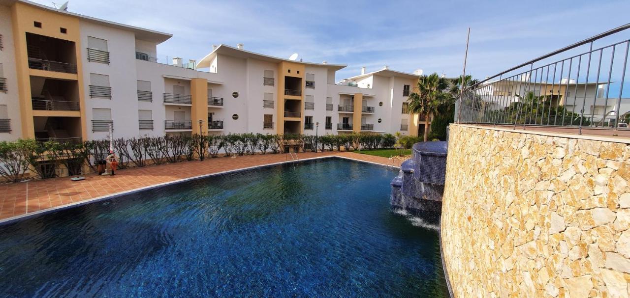 Apartamento Costa Albufeira Luaran gambar